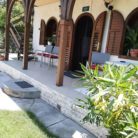 Tinka Haz Διαμέρισμα *